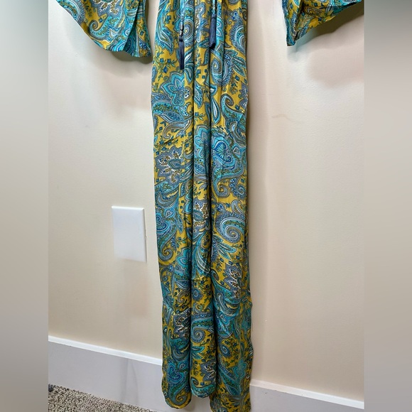 Elegant Paisley Maxi Dress - Picture 3 of 12